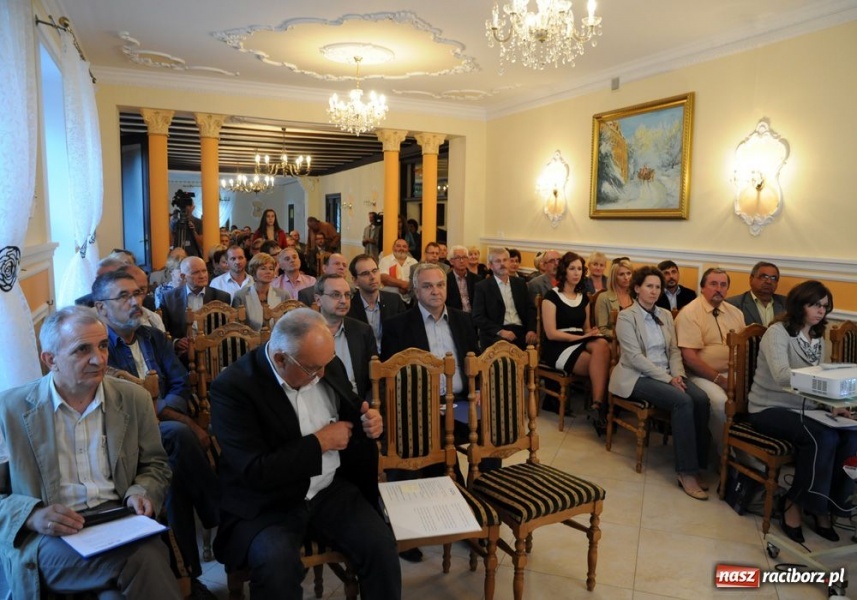 Zdjęcie w galerii na portalu naszraciborz.pl: Biznes spotkał się w Wojnowicach wiadomości z regionu