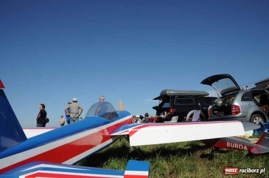 Zdjęcie w galerii na portalu naszraciborz.pl: Pokazy lotnicze nad Ulgą wiadomości z regionu