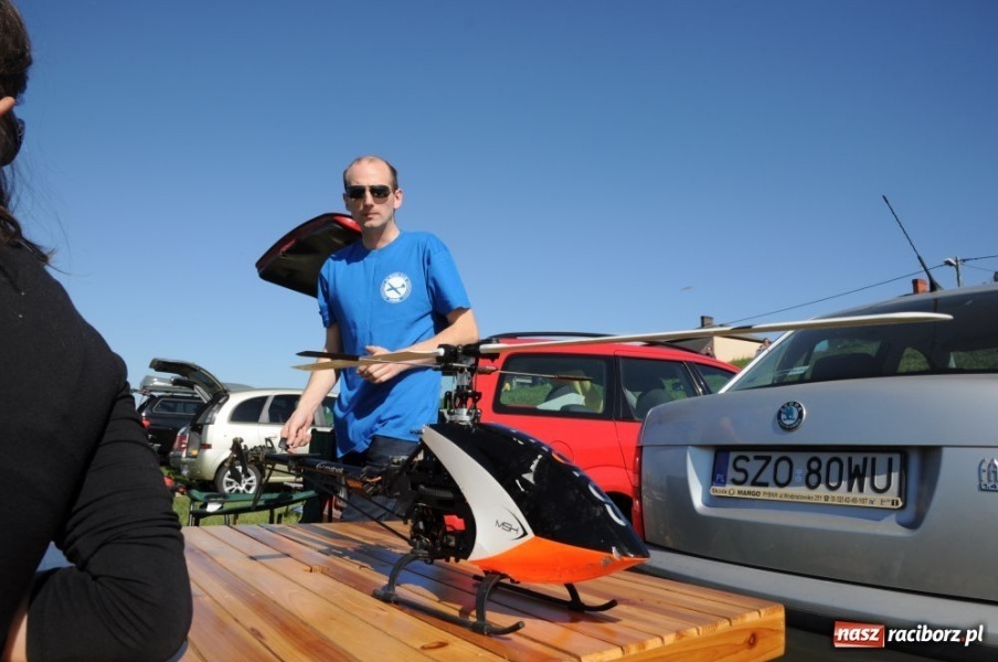 Zdjęcie w galerii na portalu naszraciborz.pl: Pokazy lotnicze nad Ulgą wiadomości z regionu