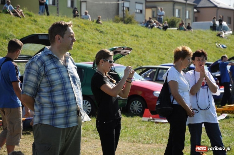 Zdjęcie w galerii na portalu naszraciborz.pl: Pokazy lotnicze nad Ulgą wiadomości z regionu