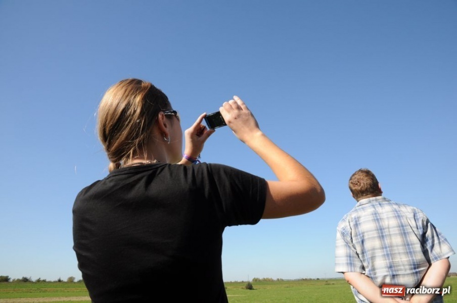 Zdjęcie w galerii na portalu naszraciborz.pl: Pokazy lotnicze nad Ulgą wiadomości z regionu