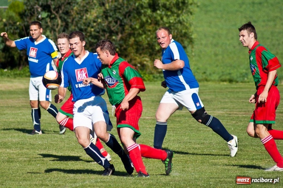 Zdjęcie w galerii na portalu naszraciborz.pl: Remis Pietraszyna. Pech Rzuchowa wiadomości z regionu