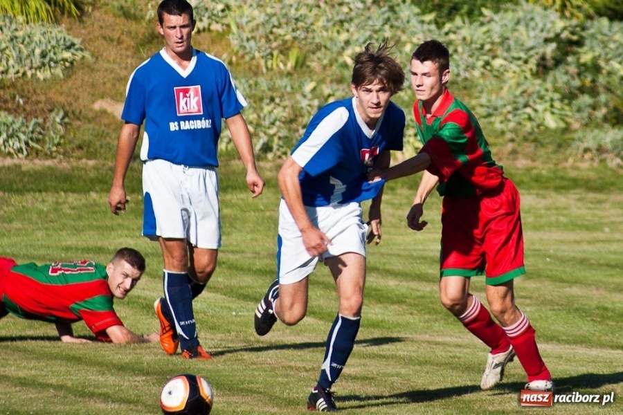 Zdjęcie w galerii na portalu naszraciborz.pl: Remis Pietraszyna. Pech Rzuchowa wiadomości z regionu