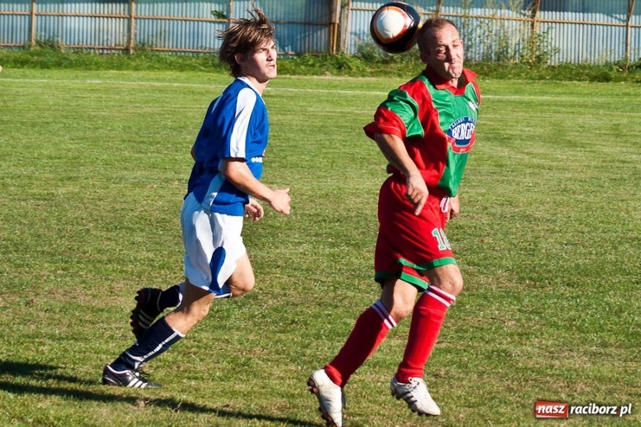 Zdjęcie w galerii na portalu naszraciborz.pl: Remis Pietraszyna. Pech Rzuchowa wiadomości z regionu