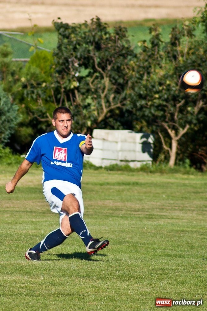 Zdjęcie w galerii na portalu naszraciborz.pl: Remis Pietraszyna. Pech Rzuchowa wiadomości z regionu