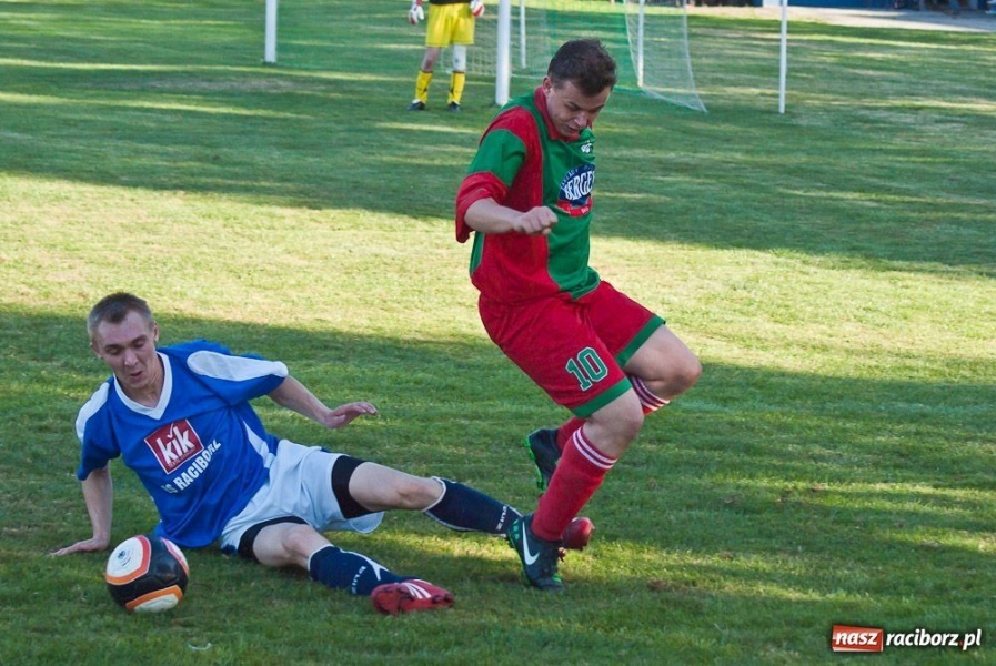 Zdjęcie w galerii na portalu naszraciborz.pl: Remis Pietraszyna. Pech Rzuchowa wiadomości z regionu
