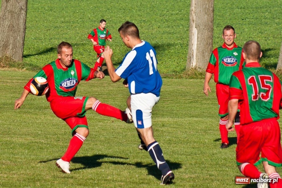 Zdjęcie w galerii na portalu naszraciborz.pl: Remis Pietraszyna. Pech Rzuchowa wiadomości z regionu
