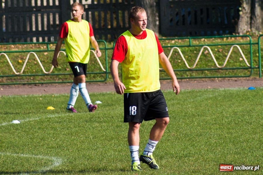 Zdjęcie w galerii na portalu naszraciborz.pl: Podział punktów w hicie kolejki wiadomości z regionu