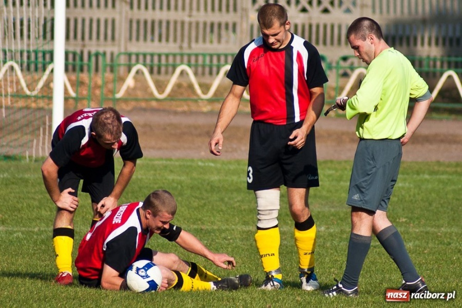 Zdjęcie w galerii na portalu naszraciborz.pl: Podział punktów w hicie kolejki wiadomości z regionu