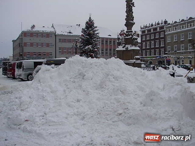 Zdjęcie w galerii na portalu naszraciborz.pl: Atak zimy - największe opady w roku wiadomości z regionu