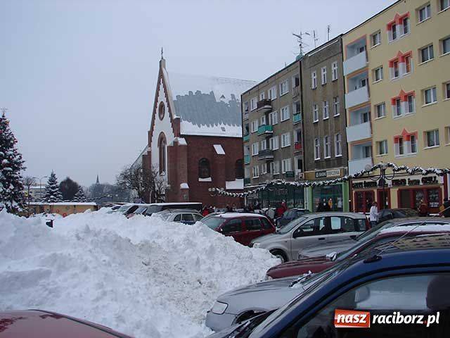 Zdjęcie w galerii na portalu naszraciborz.pl: Atak zimy - największe opady w roku wiadomości z regionu