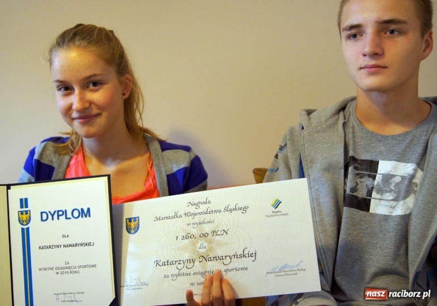 Zdjęcie w galerii na portalu naszraciborz.pl: Sportowcy z nagrodą marszałka wiadomości z regionu