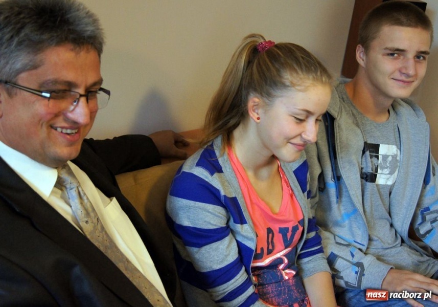 Zdjęcie w galerii na portalu naszraciborz.pl: Sportowcy z nagrodą marszałka wiadomości z regionu