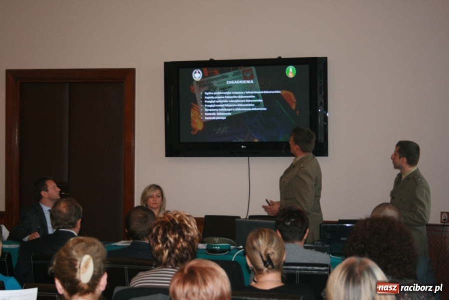 Zdjęcie w galerii na portalu naszraciborz.pl: Szkolenie dla pracowników Śląskiego Urzędu Wojewódzkiego wiadomości z regionu