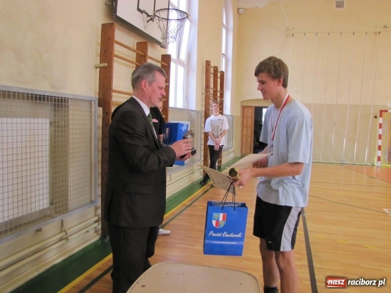Zdjęcie w galerii na portalu naszraciborz.pl: Michał i Mirek siatkarskimi mistrzami wiadomości z regionu