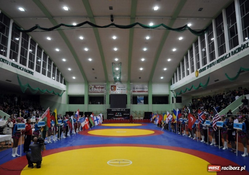 Zdjęcie w galerii na portalu naszraciborz.pl: Mr Martinetti jest zadowolony wiadomości z regionu