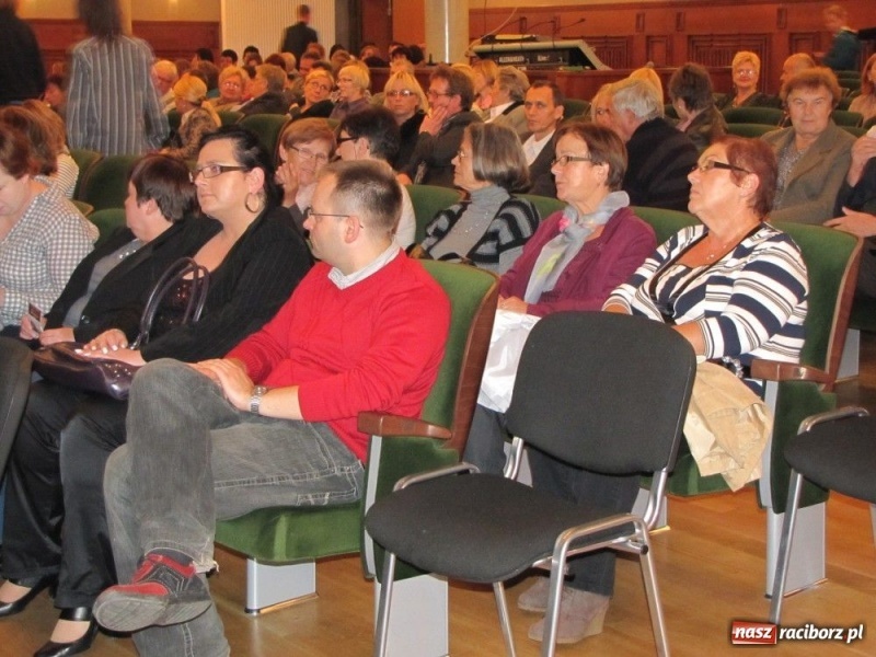 Zdjęcie w galerii na portalu naszraciborz.pl: Marcin Wyrostek zagrał w Raciborzu... wiadomości z regionu