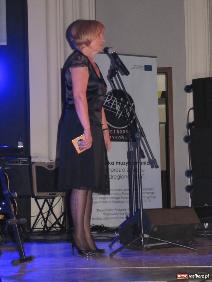 Zdjęcie w galerii na portalu naszraciborz.pl: Marcin Wyrostek zagrał w Raciborzu... wiadomości z regionu