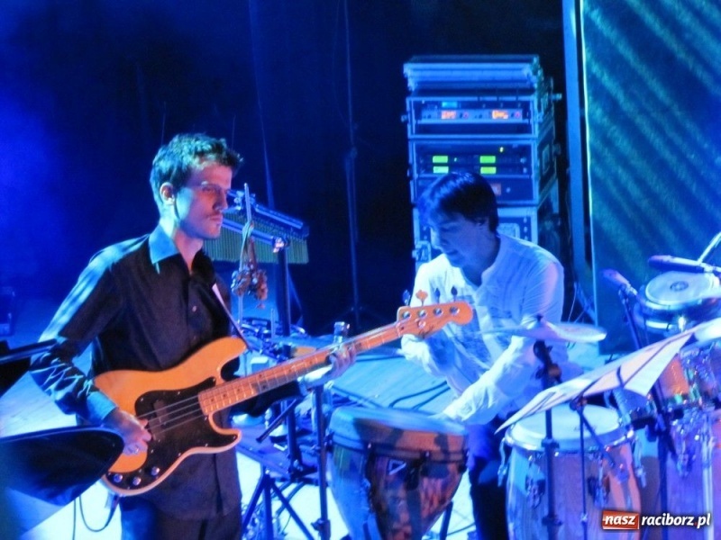 Zdjęcie w galerii na portalu naszraciborz.pl: Marcin Wyrostek zagrał w Raciborzu... wiadomości z regionu