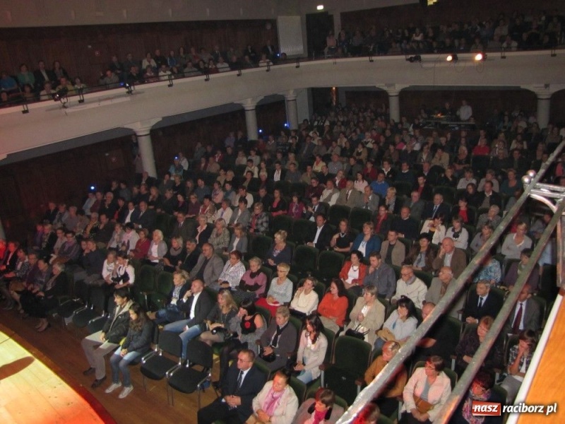 Zdjęcie w galerii na portalu naszraciborz.pl: Marcin Wyrostek zagrał w Raciborzu... wiadomości z regionu