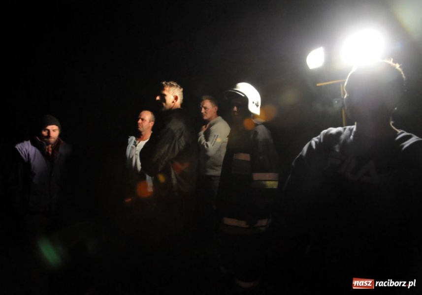 Zdjęcie w galerii na portalu naszraciborz.pl: PODPALACZ znów uderzył w Pietraszynie wiadomości z regionu