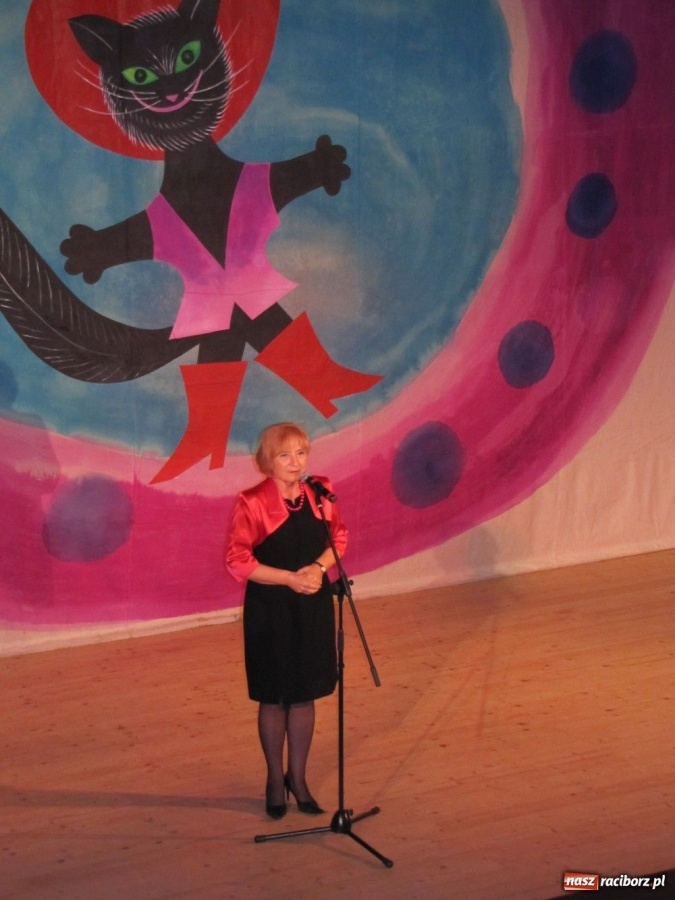 Zdjęcie w galerii na portalu naszraciborz.pl: Zaczarowany kot czarował w RCK wiadomości z regionu