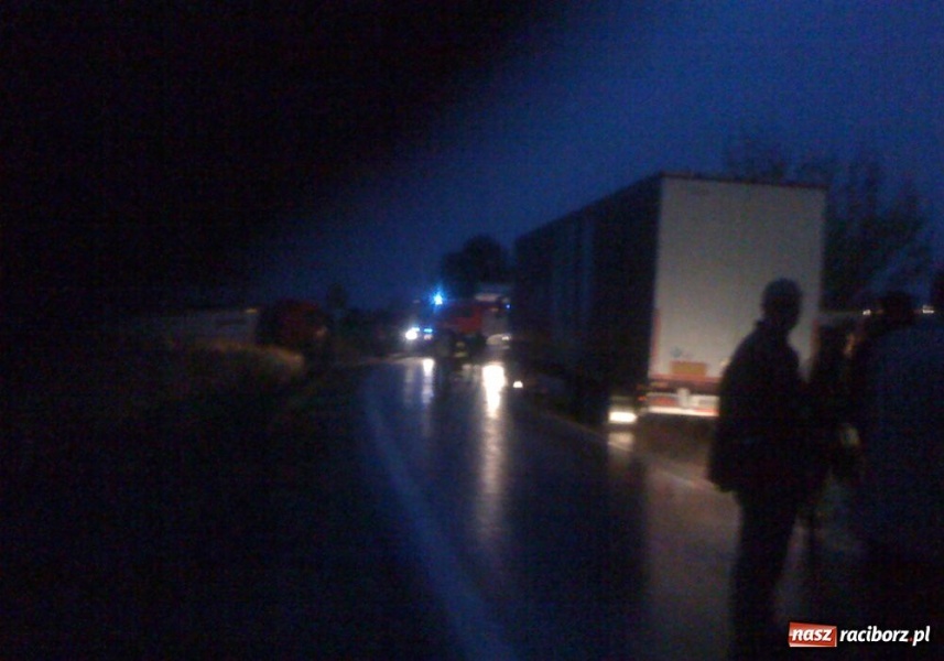 Zdjęcie w galerii na portalu naszraciborz.pl: Śmiertelny wypadek na DK 45 wiadomości z regionu