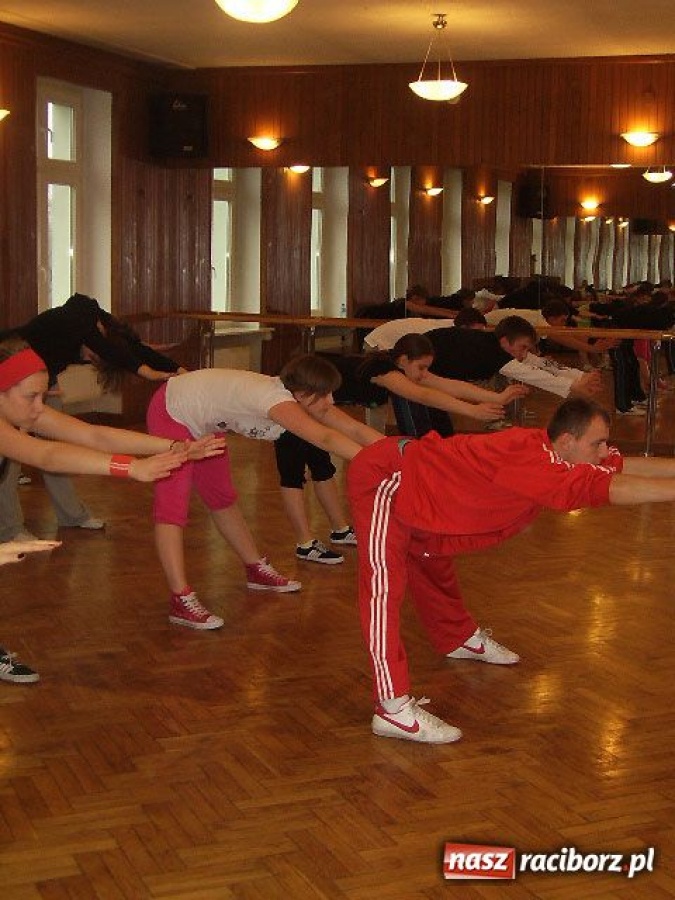 Zdjęcie w galerii na portalu naszraciborz.pl: Taniec z Rafałem Szostokiem wiadomości z regionu