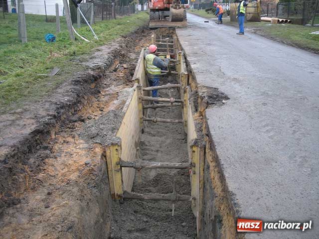Zdjęcie w galerii na portalu naszraciborz.pl: Urzędnicy interweniowali w Brzeziu wiadomości z regionu
