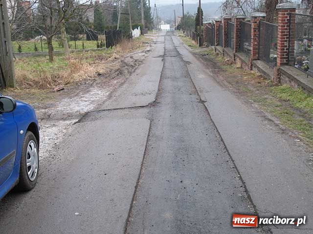 Zdjęcie w galerii na portalu naszraciborz.pl: Urzędnicy interweniowali w Brzeziu wiadomości z regionu