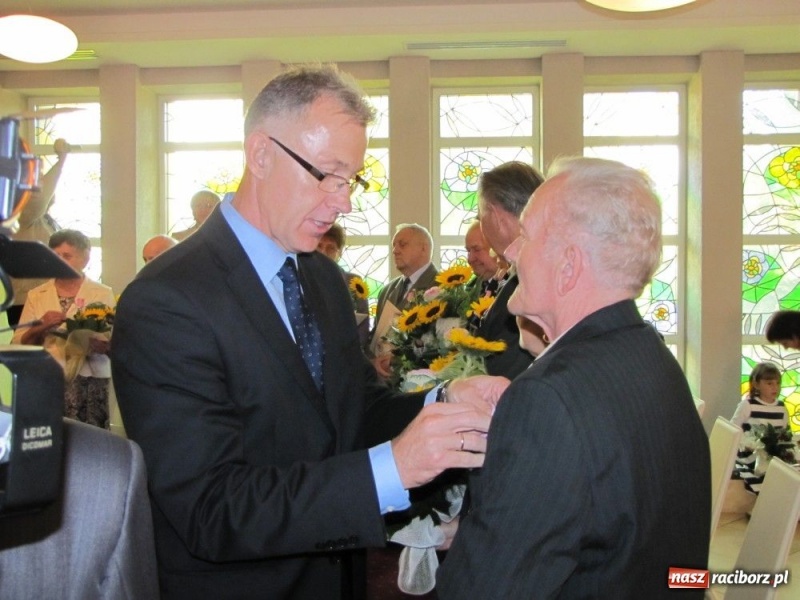 Zdjęcie w galerii na portalu naszraciborz.pl: Pierwszomajowe miłości... wiadomości z regionu