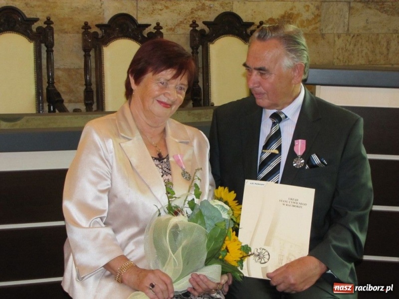 Zdjęcie w galerii na portalu naszraciborz.pl: Pierwszomajowe miłości... wiadomości z regionu