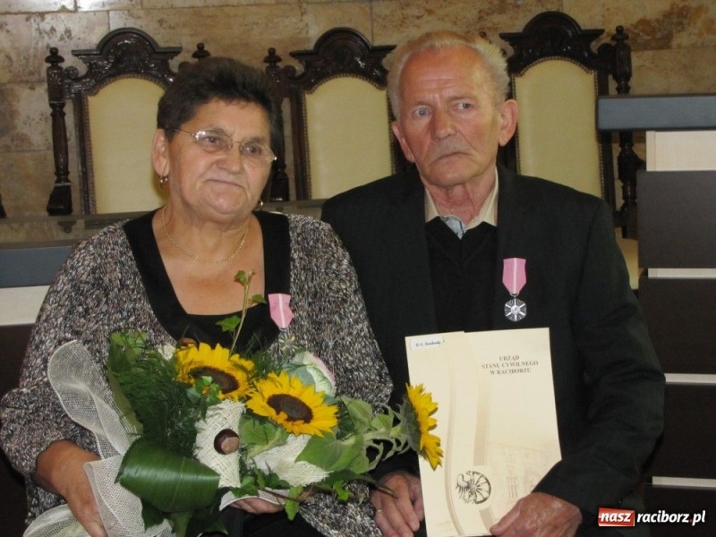 Zdjęcie w galerii na portalu naszraciborz.pl: Pierwszomajowe miłości... wiadomości z regionu