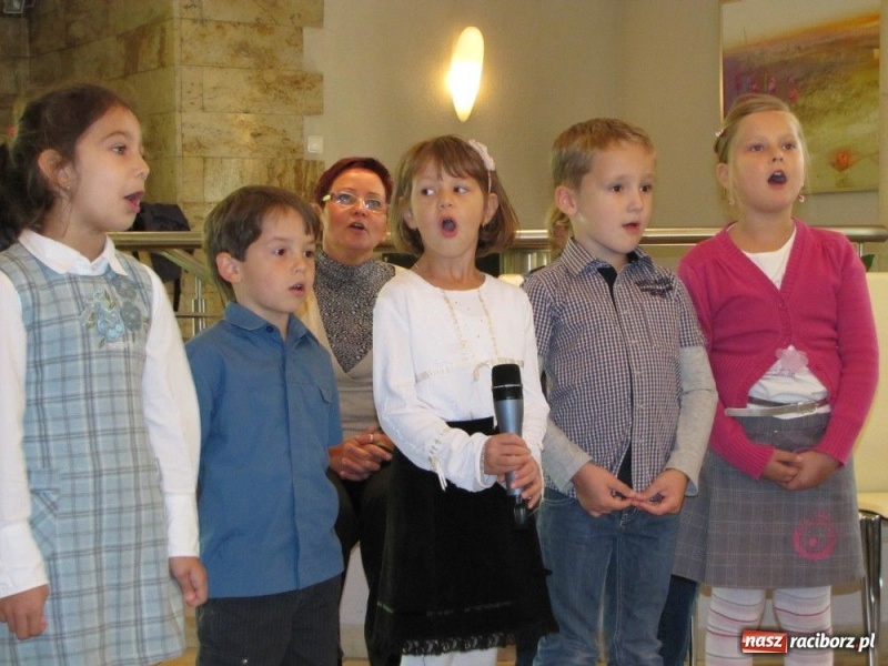 Zdjęcie w galerii na portalu naszraciborz.pl: Pierwszomajowe miłości... wiadomości z regionu