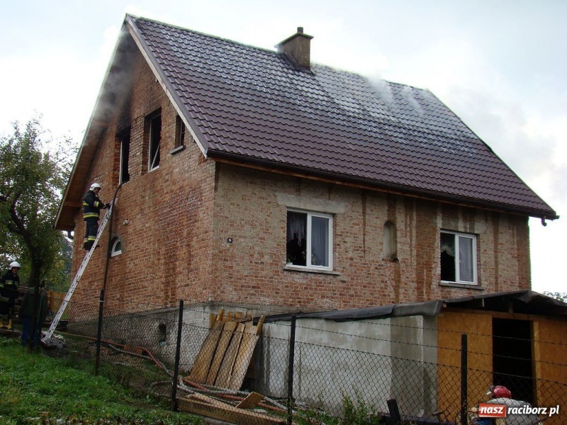 Zdjęcie w galerii na portalu naszraciborz.pl: Pożar domu w Brzeziu. 50 tys. zł strat wiadomości z regionu