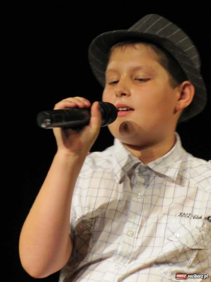 Zdjęcie w galerii na portalu naszraciborz.pl: Starosta wręczył nauczycielskie nagrody wiadomości z regionu