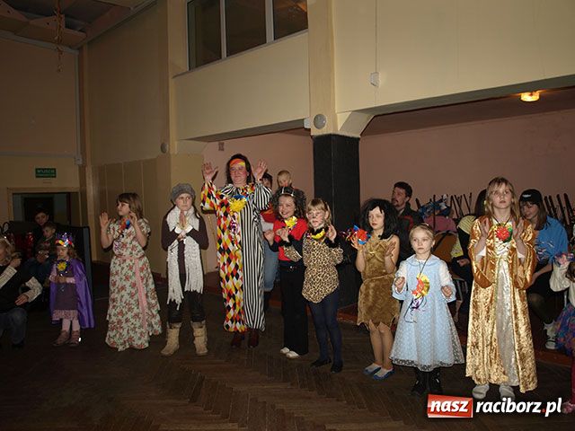 Zdjęcie w galerii na portalu naszraciborz.pl: Bal przebierańców w Krzanowicach wiadomości z regionu