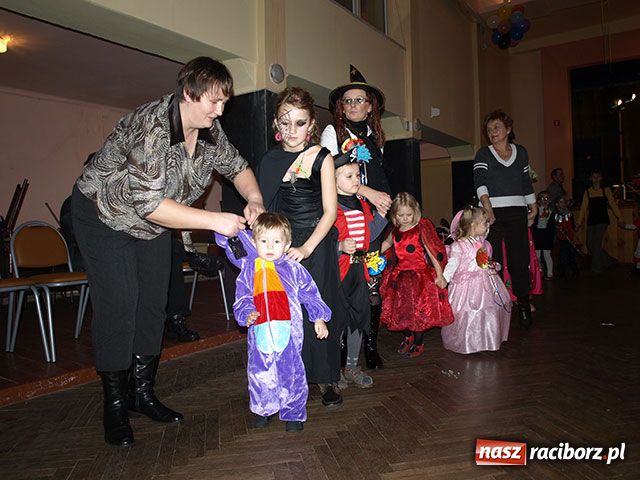 Zdjęcie w galerii na portalu naszraciborz.pl: Bal przebierańców w Krzanowicach wiadomości z regionu