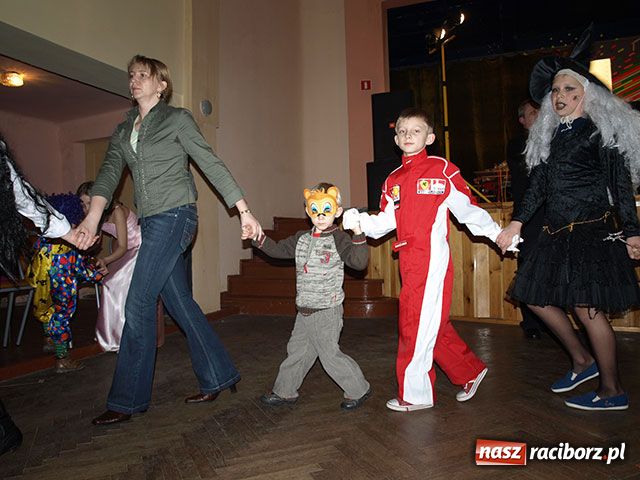 Zdjęcie w galerii na portalu naszraciborz.pl: Bal przebierańców w Krzanowicach wiadomości z regionu