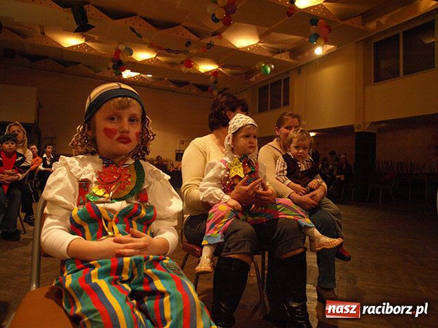 Zdjęcie w galerii na portalu naszraciborz.pl: Bal przebierańców w Krzanowicach wiadomości z regionu
