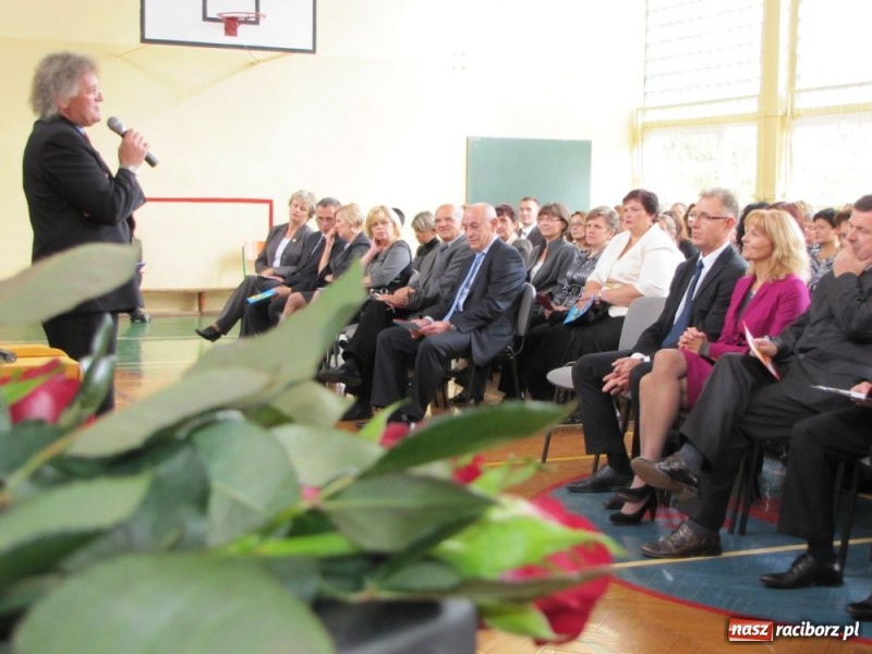 Zdjęcie w galerii na portalu naszraciborz.pl: Jak najmniej tych papierków... wiadomości z regionu