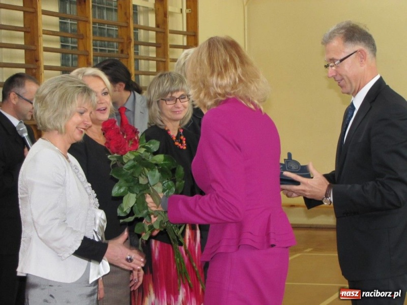 Zdjęcie w galerii na portalu naszraciborz.pl: Jak najmniej tych papierków... wiadomości z regionu
