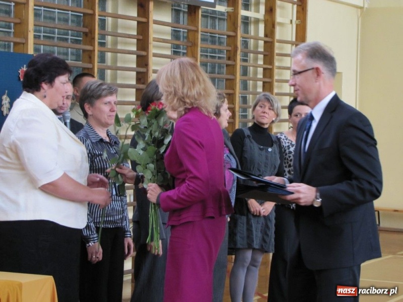 Zdjęcie w galerii na portalu naszraciborz.pl: Jak najmniej tych papierków... wiadomości z regionu