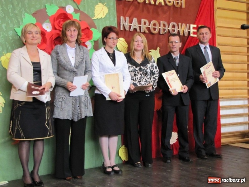 Zdjęcie w galerii na portalu naszraciborz.pl: Ordery dla belfrów w Krzanowicach wiadomości z regionu