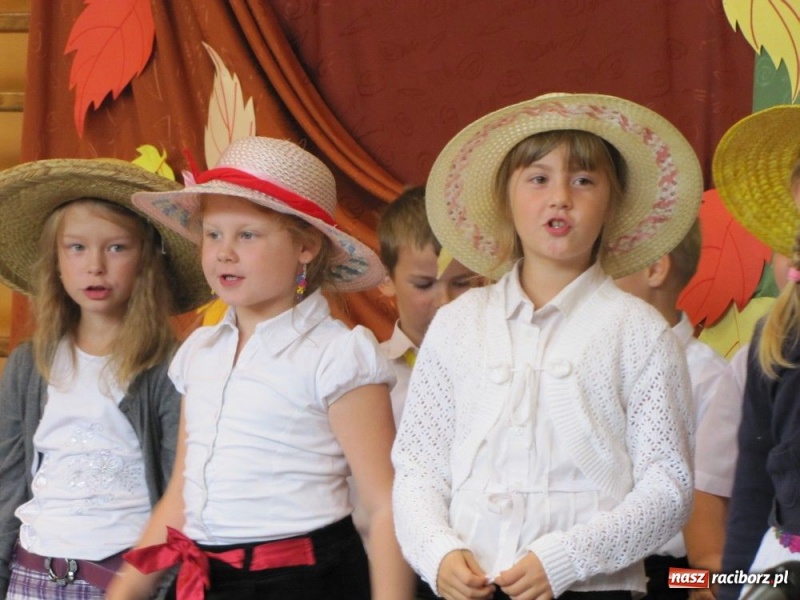 Zdjęcie w galerii na portalu naszraciborz.pl: Ordery dla belfrów w Krzanowicach wiadomości z regionu