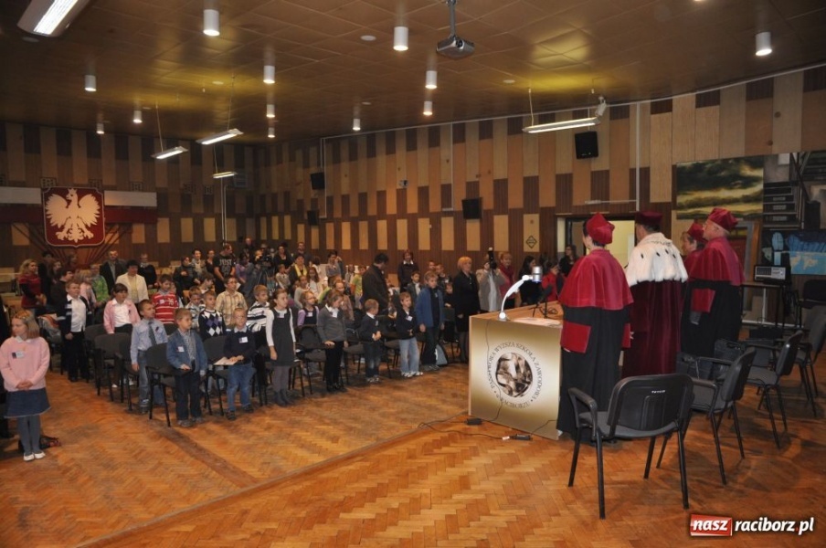 Zdjęcie w galerii na portalu naszraciborz.pl: Uniwersytet Pierwszego Wieku wiadomości z regionu