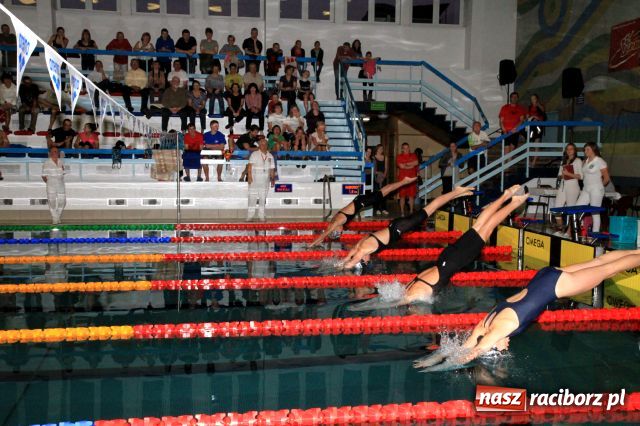 Zdjęcie w galerii na portalu naszraciborz.pl: Pływackie sprinty w SMS-ie wiadomości z regionu