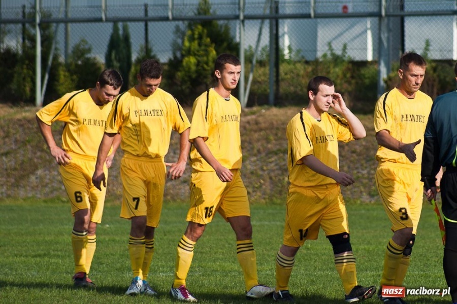 Zdjęcie w galerii na portalu naszraciborz.pl: Markowice zagrały bez życia wiadomości z regionu