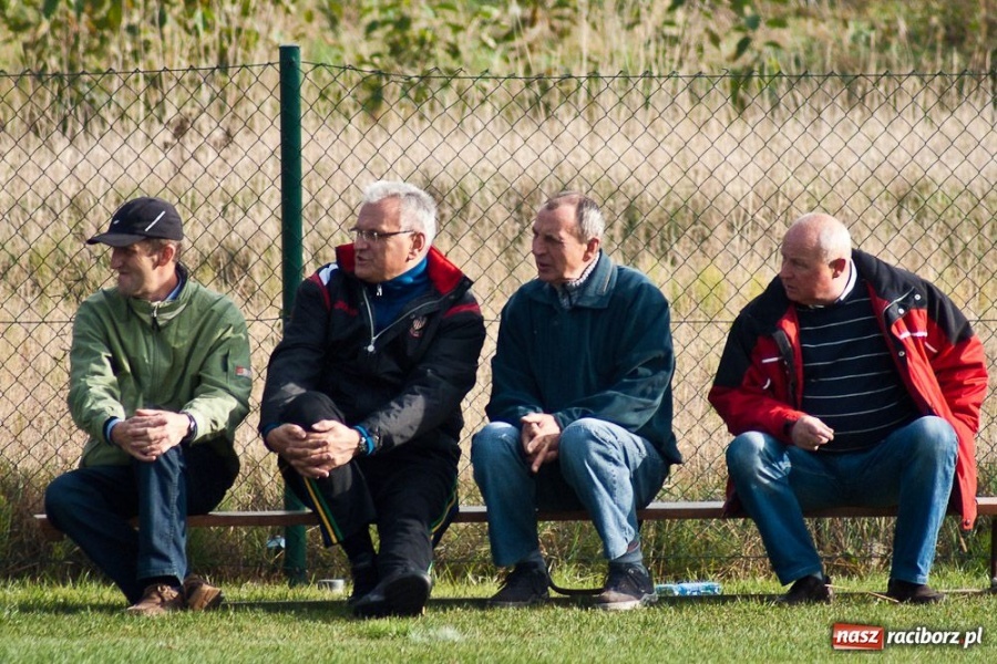 Zdjęcie w galerii na portalu naszraciborz.pl: Markowice zagrały bez życia wiadomości z regionu