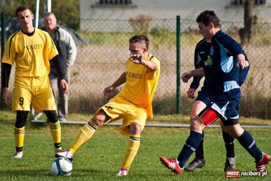 Zdjęcie w galerii na portalu naszraciborz.pl: Markowice zagrały bez życia wiadomości z regionu